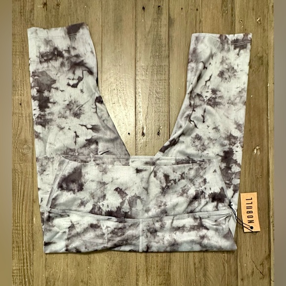 NWT NOBULL Women’s High Rise Crop Tight - Large - Cloud Black Tie Dye - Picture 2 of 9